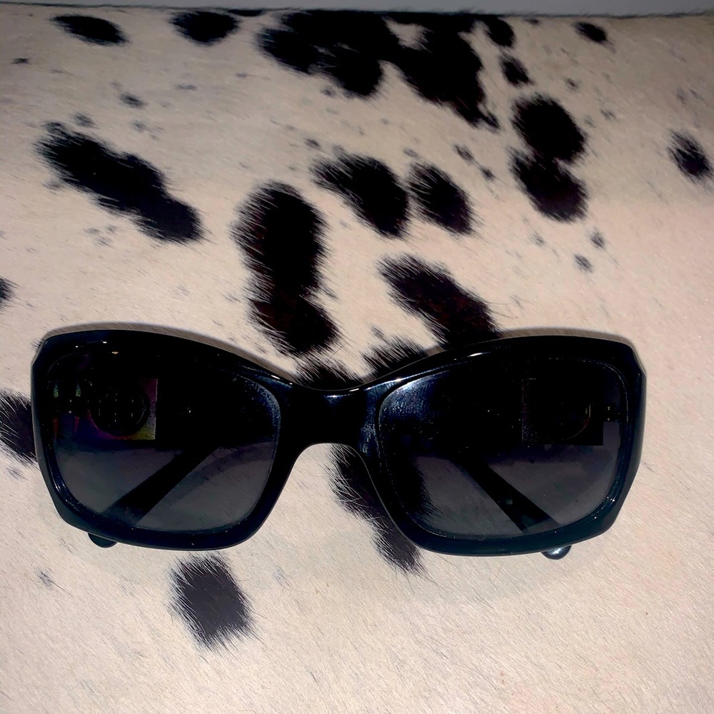 Tory Burch Sunglasses, polarized